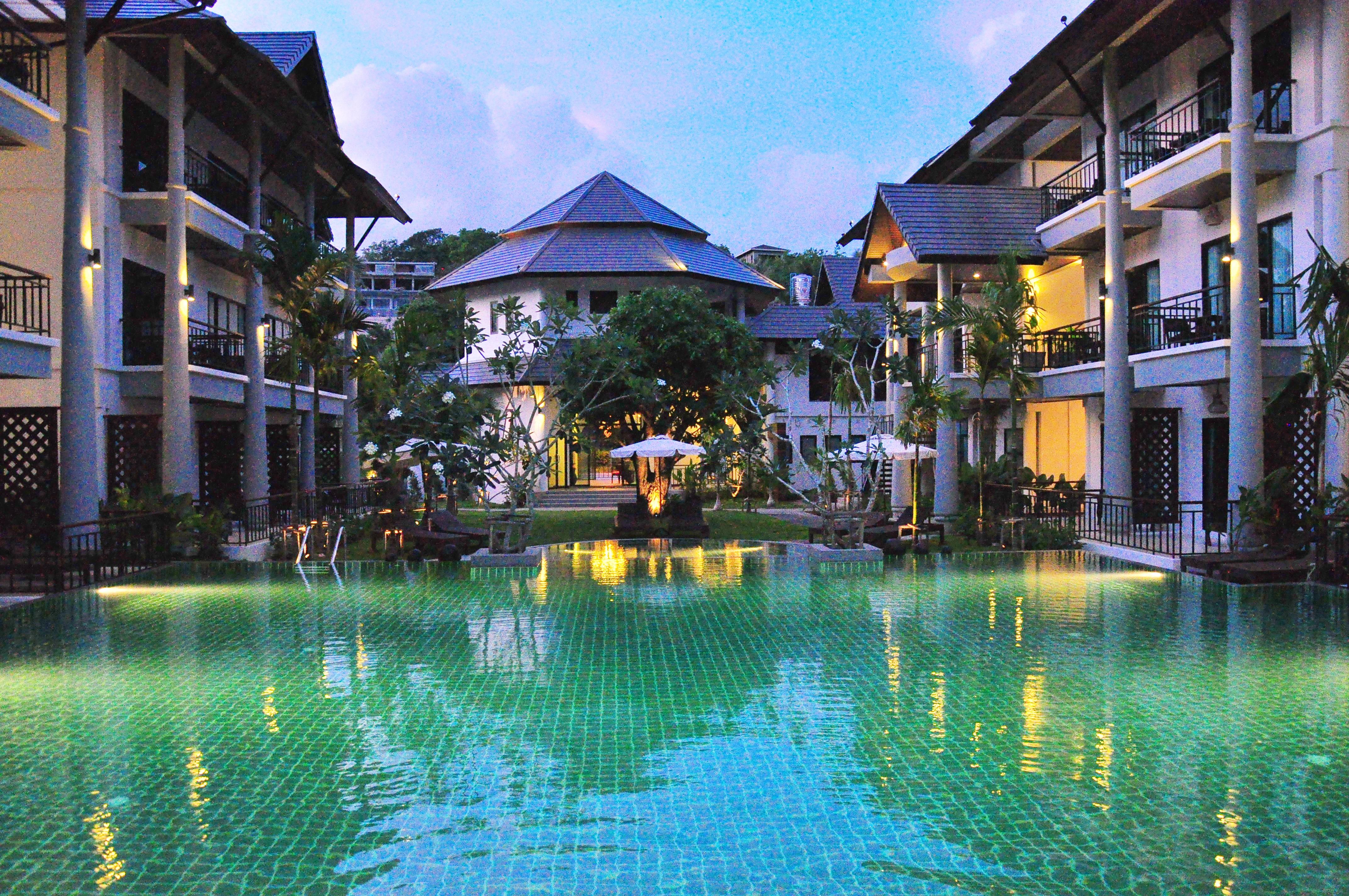 Navatara Phuket Resort Rawai Dış mekan fotoğraf