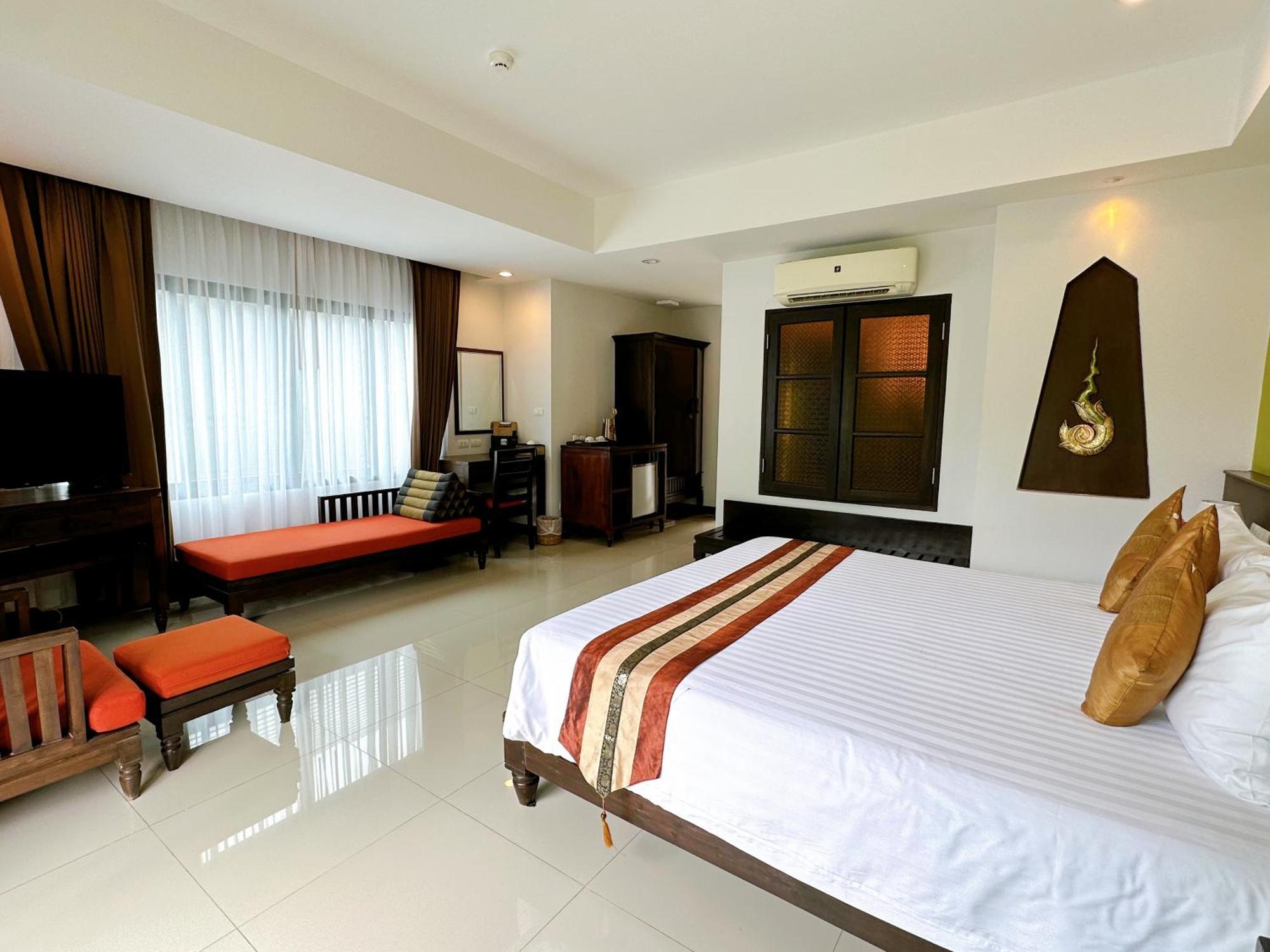 Navatara Phuket Resort Rawai Dış mekan fotoğraf
