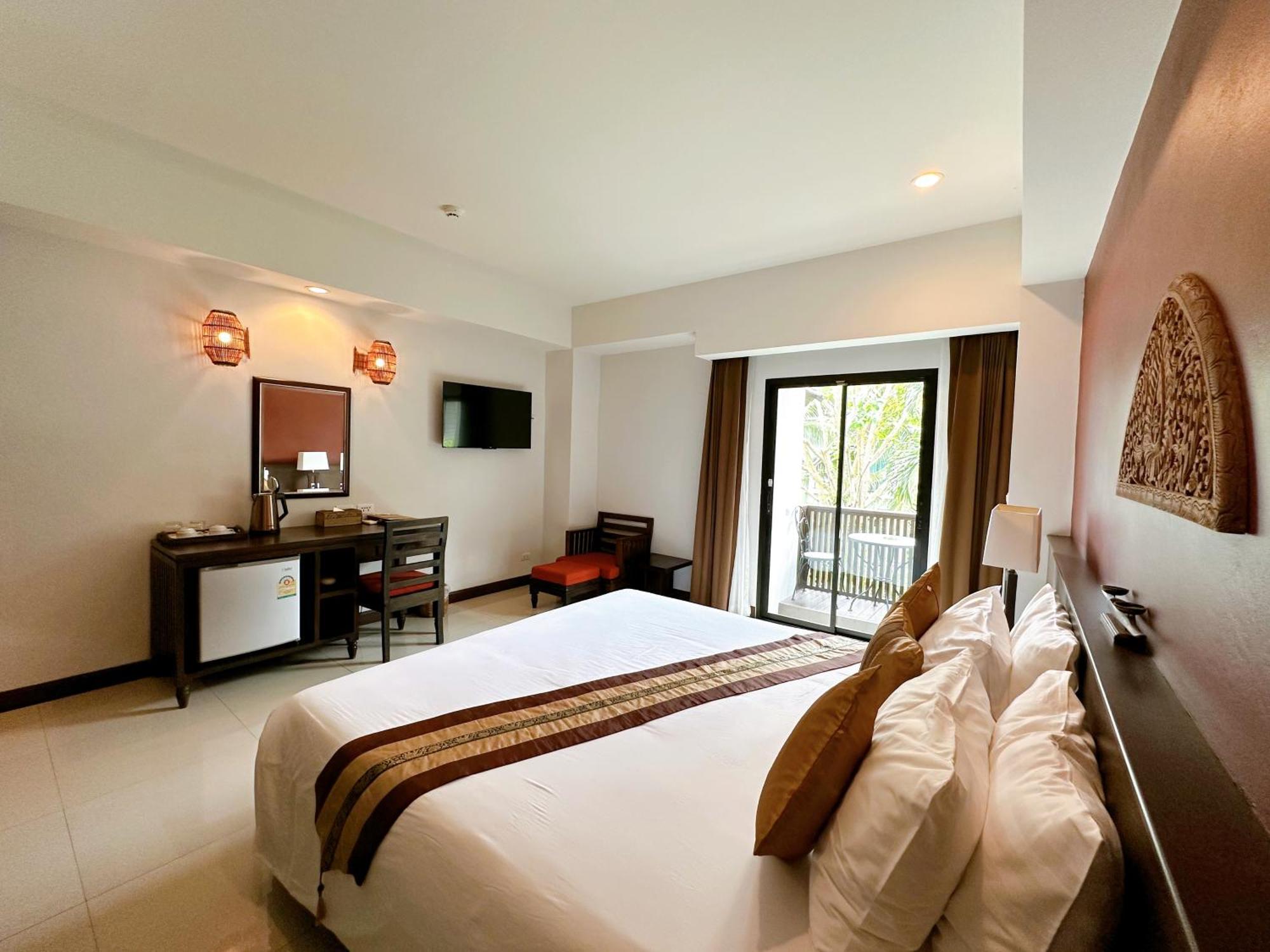 Navatara Phuket Resort Rawai Dış mekan fotoğraf