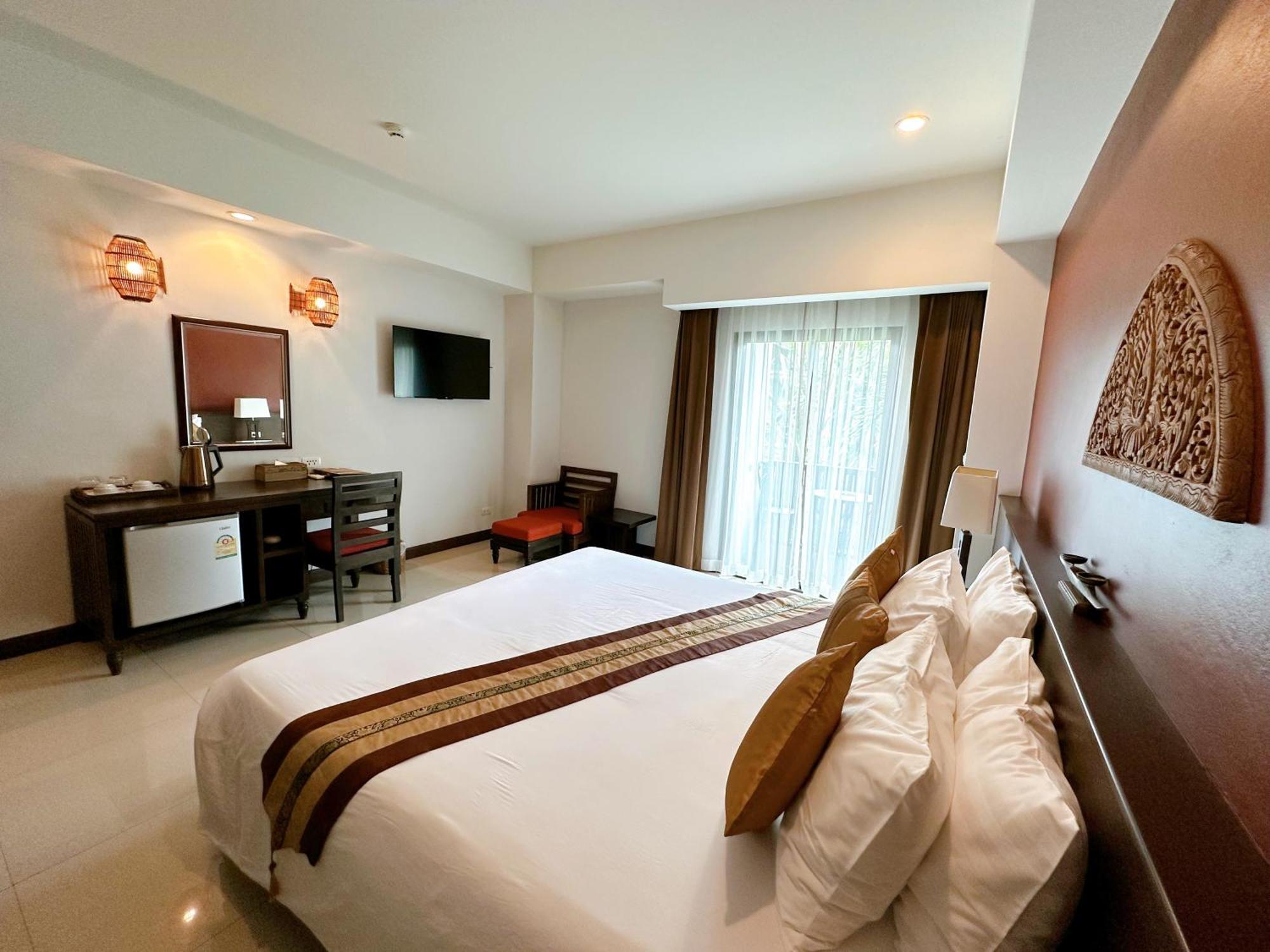 Navatara Phuket Resort Rawai Dış mekan fotoğraf