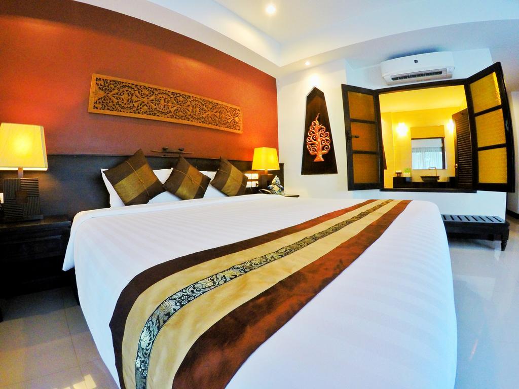 Navatara Phuket Resort Rawai Dış mekan fotoğraf