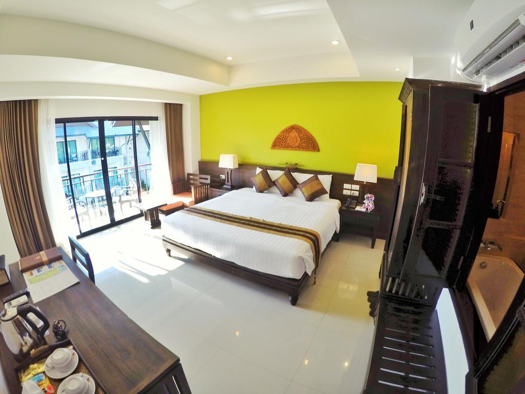 Navatara Phuket Resort Rawai Dış mekan fotoğraf